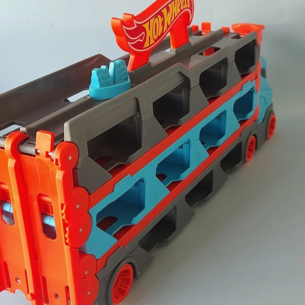 Hot Wheels Blue and Orange Car Transporter